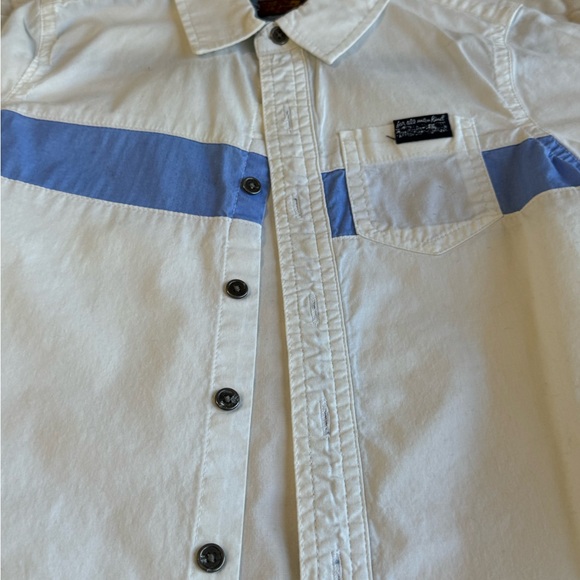 5/$15 Closet Sale!  Boys Short Sleeve button down - 7 for all mankind - Picture 2 of 2